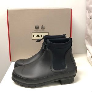 Women’s Hunter black Chelsea boots US size 6